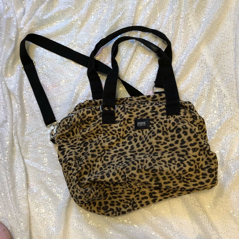 vs pink duffel bag